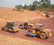 Aterros, Demolições, Escavações, Retirada de Terra, Terraplenagem, Locação de Máquinas para Terraplenagem